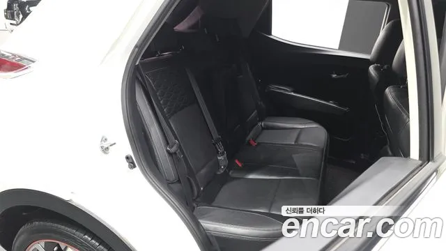 KG_Mobility_Ssangyong TIBOLI 2018 thumb 11
