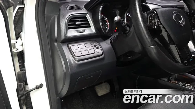 KG_Mobility_Ssangyong TIBOLI 2018 thumb 12