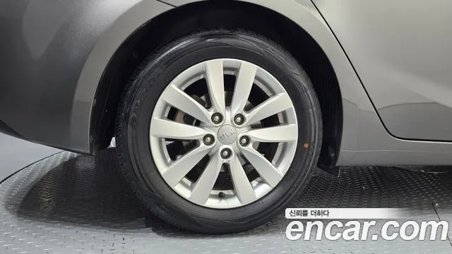 Kia K3 2013 thumb 5