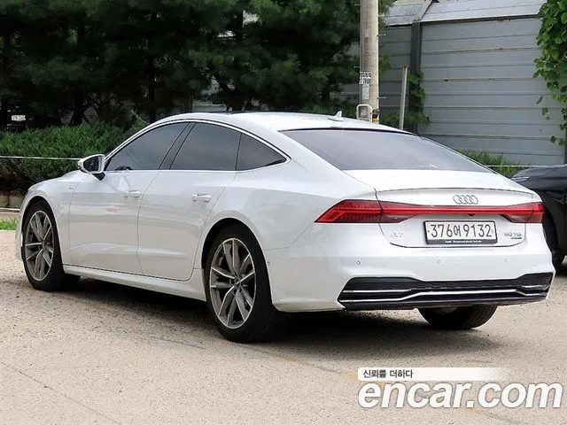 Audi A7 2020 thumb 3
