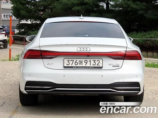 Audi A7 2020 thumb 4