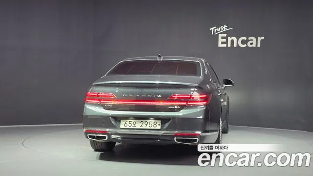 Genesis G90 2019 thumb 4