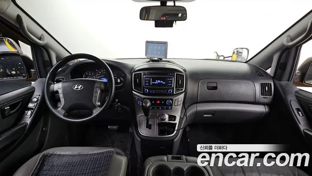 Hyundai Starex 2015 thumb 7