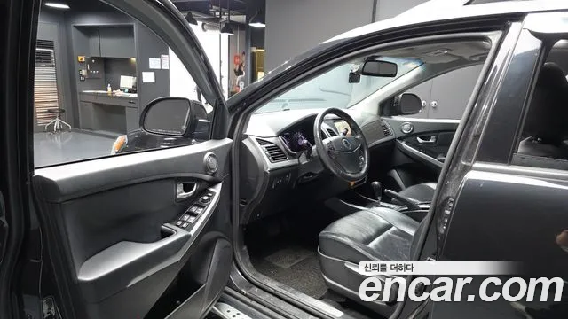 KG_Mobility_Ssangyong KORANDO 2014 thumb 10