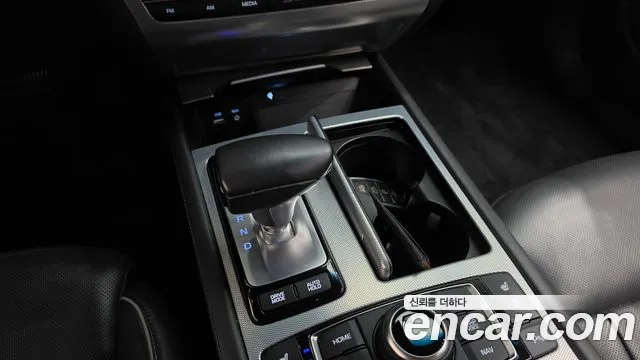 Genesis G80 2018 thumb 9