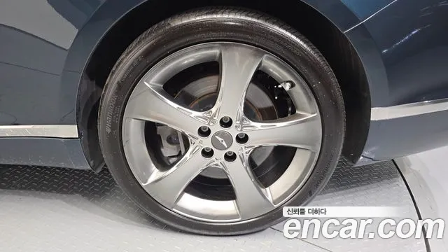 Genesis G80 2022 thumb 5