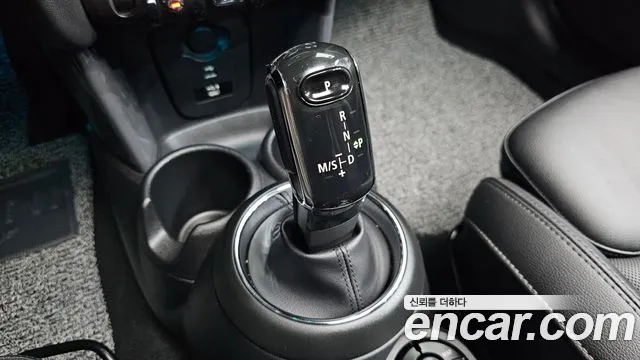 Mini Cooper 2021 thumb 8