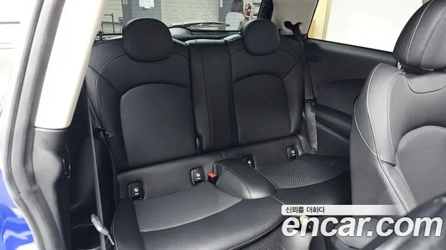 Mini Cooper 2021 thumb 10