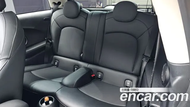 Mini Cooper 2021 thumb 11