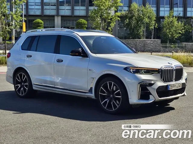 BMW X7 2021 thumb 3