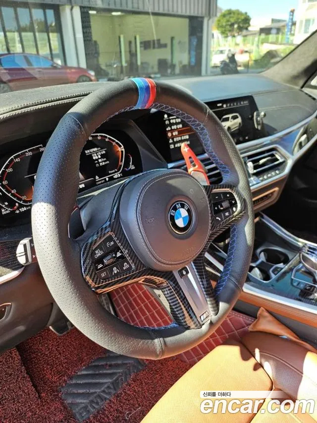 BMW X7 2021 thumb 9