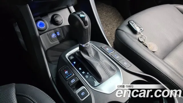 Hyundai Santa Fe 2015 thumb 9