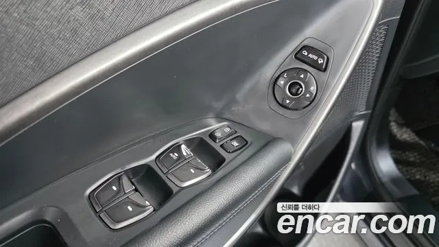 Hyundai Santa Fe 2015 thumb 12