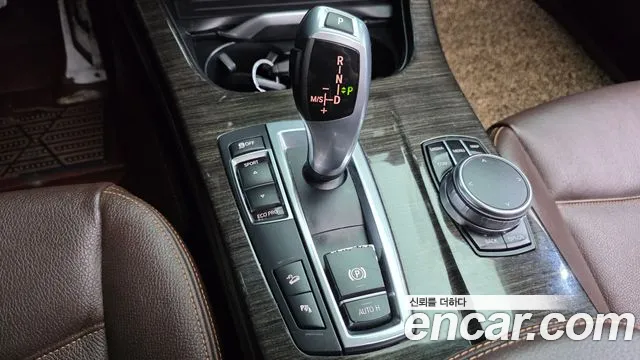 BMW X4 2017 thumb 9