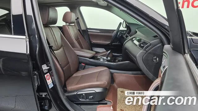 BMW X4 2017 thumb 11