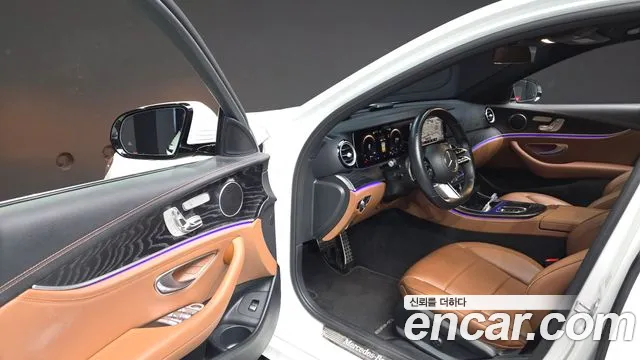 Mercedes-Benz E-Класс 2021 thumb 10