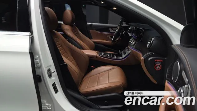 Mercedes-Benz E-Класс 2021 thumb 11