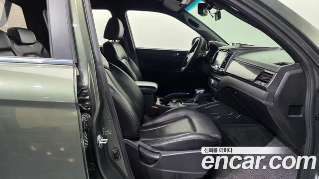KG_Mobility_Ssangyong Rexton 2022 thumb 11