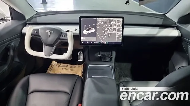Tesla Model 3 2021 thumb 11