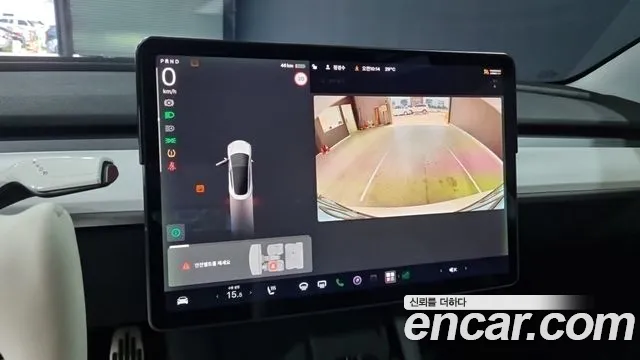 Tesla Model 3 2021 thumb 12
