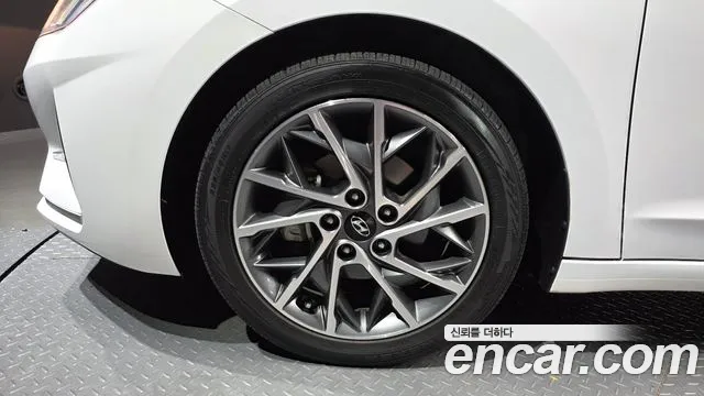 Hyundai Avante 2019 thumb 5