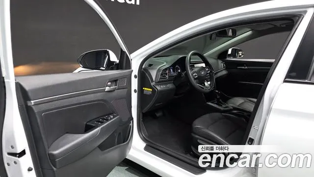 Hyundai Avante 2019 thumb 10