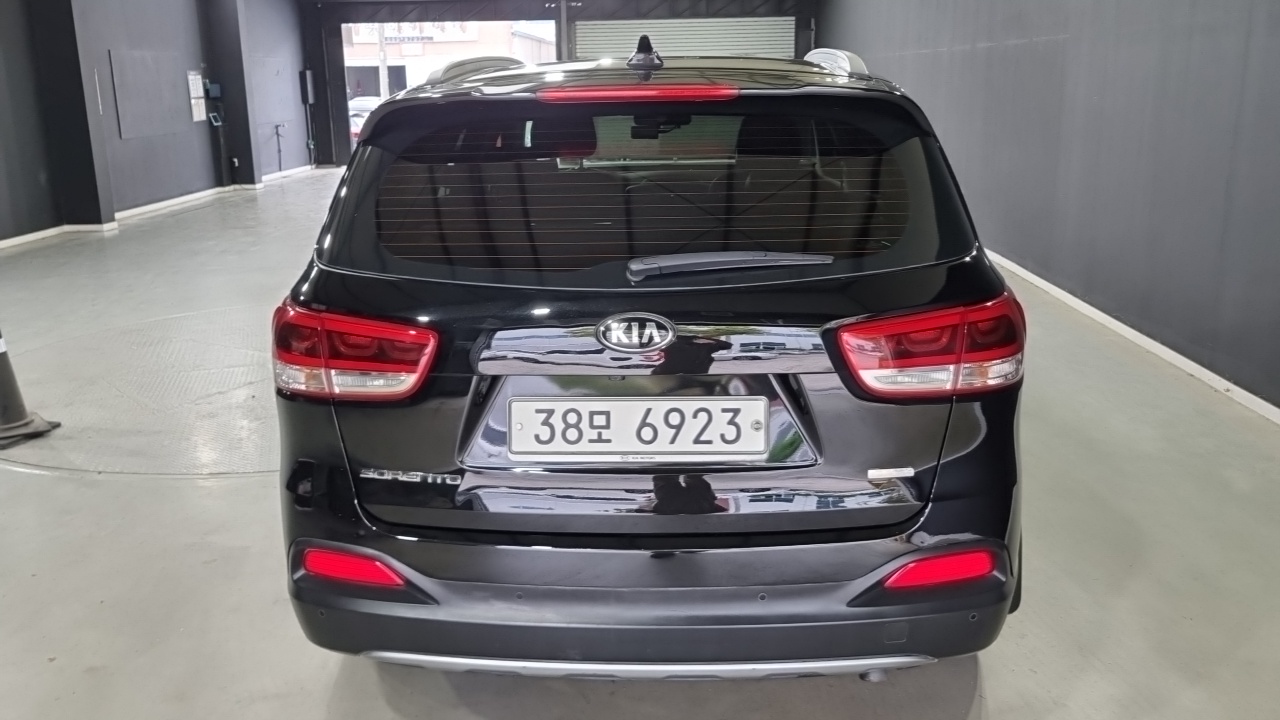 Kia Sorento 2015 thumb 4