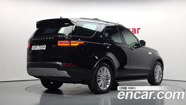 Land Rover Discovery 2017 thumb 2