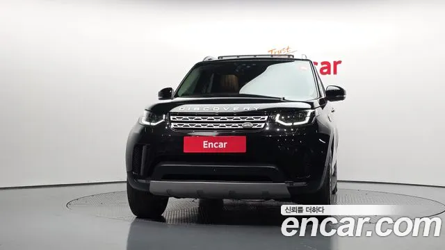 Land Rover Discovery 2017 thumb 3