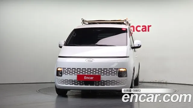 Hyundai Staria 2021 thumb 3