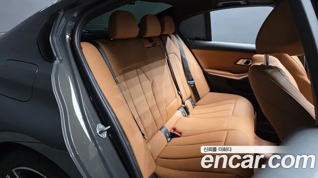 BMW 3 серии 2025 thumb 11