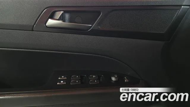 KG_Mobility_Ssangyong Rexton 2020 thumb 8