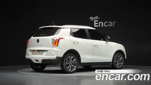KG_Mobility_Ssangyong TIBOLI 2015 thumb 2