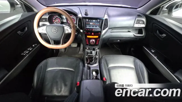 KG_Mobility_Ssangyong TIBOLI 2015 thumb 7
