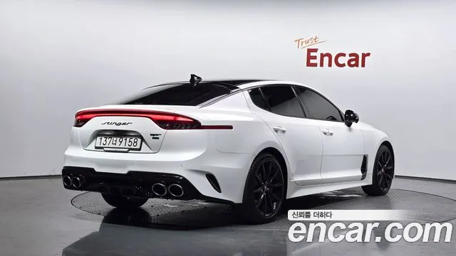 Kia Stinger 2021 thumb 2