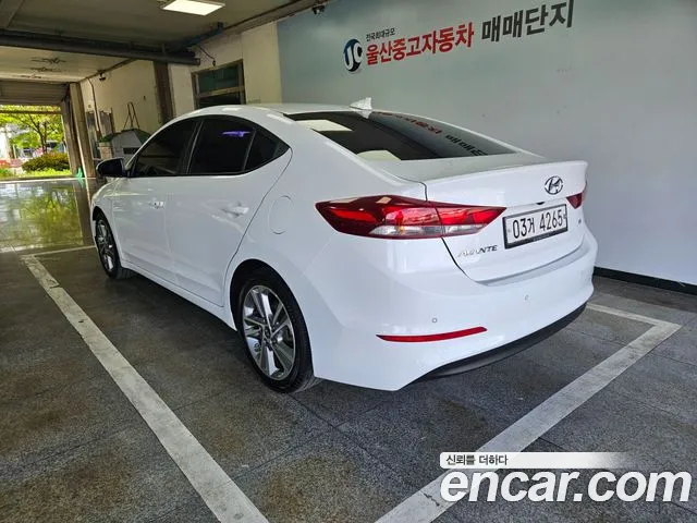 Hyundai Avante 2017 thumb 2