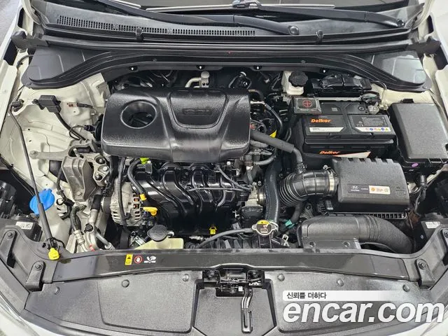 Hyundai Avante 2017 thumb 6