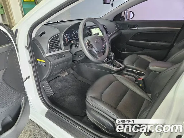 Hyundai Avante 2017 thumb 7