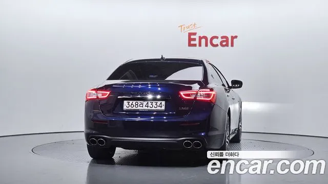 Maserati Ghibli 2018 thumb 4