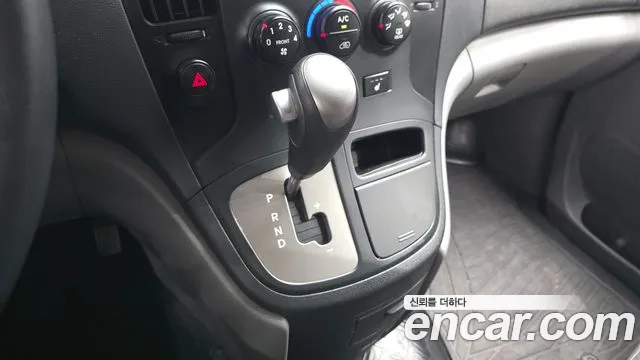 Hyundai Starex 2015 thumb 9