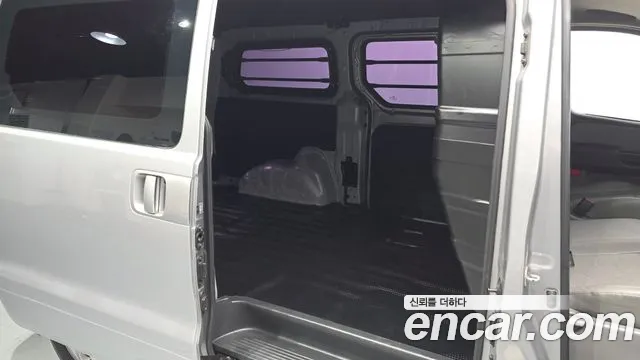 Hyundai Starex 2015 thumb 11