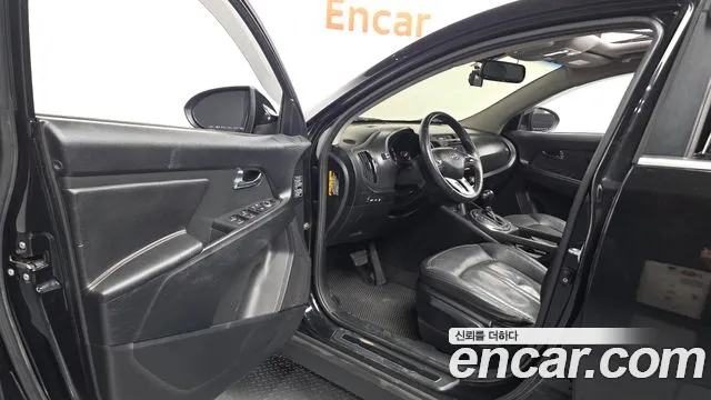 Kia Sportage 2010 thumb 10