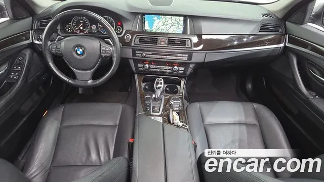 BMW 5 серии 2015 thumb 7
