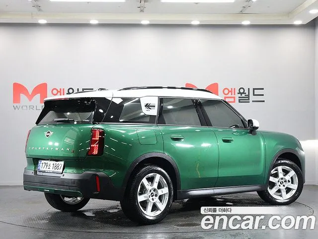 Mini Cooper 2025 thumb 3