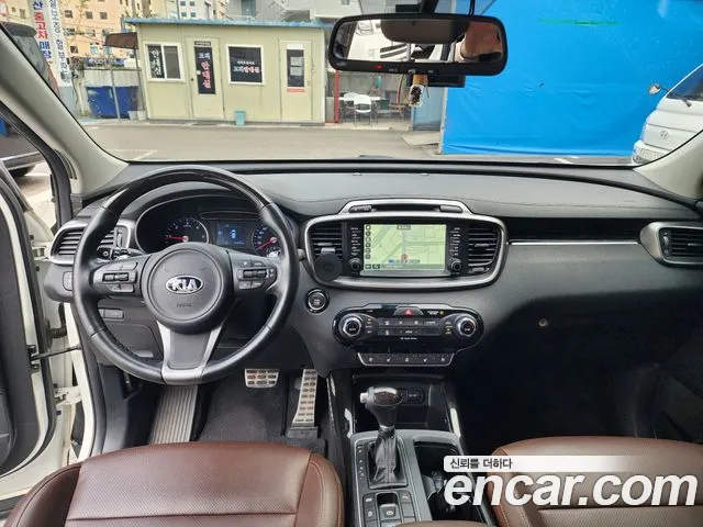 Kia Sorento 2017 thumb 10