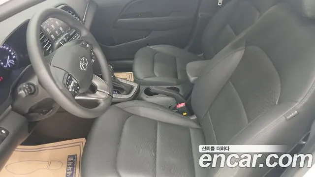 Hyundai Elantra 2019 thumb 10