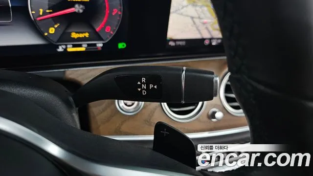 Mercedes-Benz E-Класс 2019 thumb 9