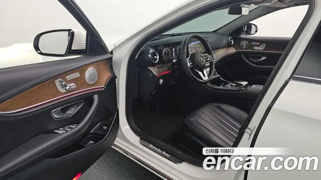 Mercedes-Benz E-Класс 2019 thumb 10