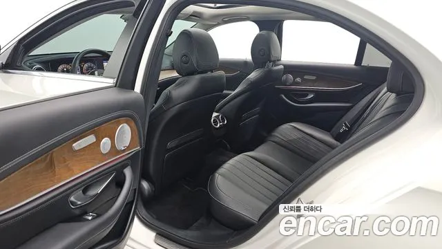 Mercedes-Benz E-Класс 2019 thumb 11