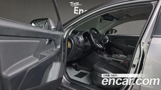 Kia Sportage 2011 thumb 10